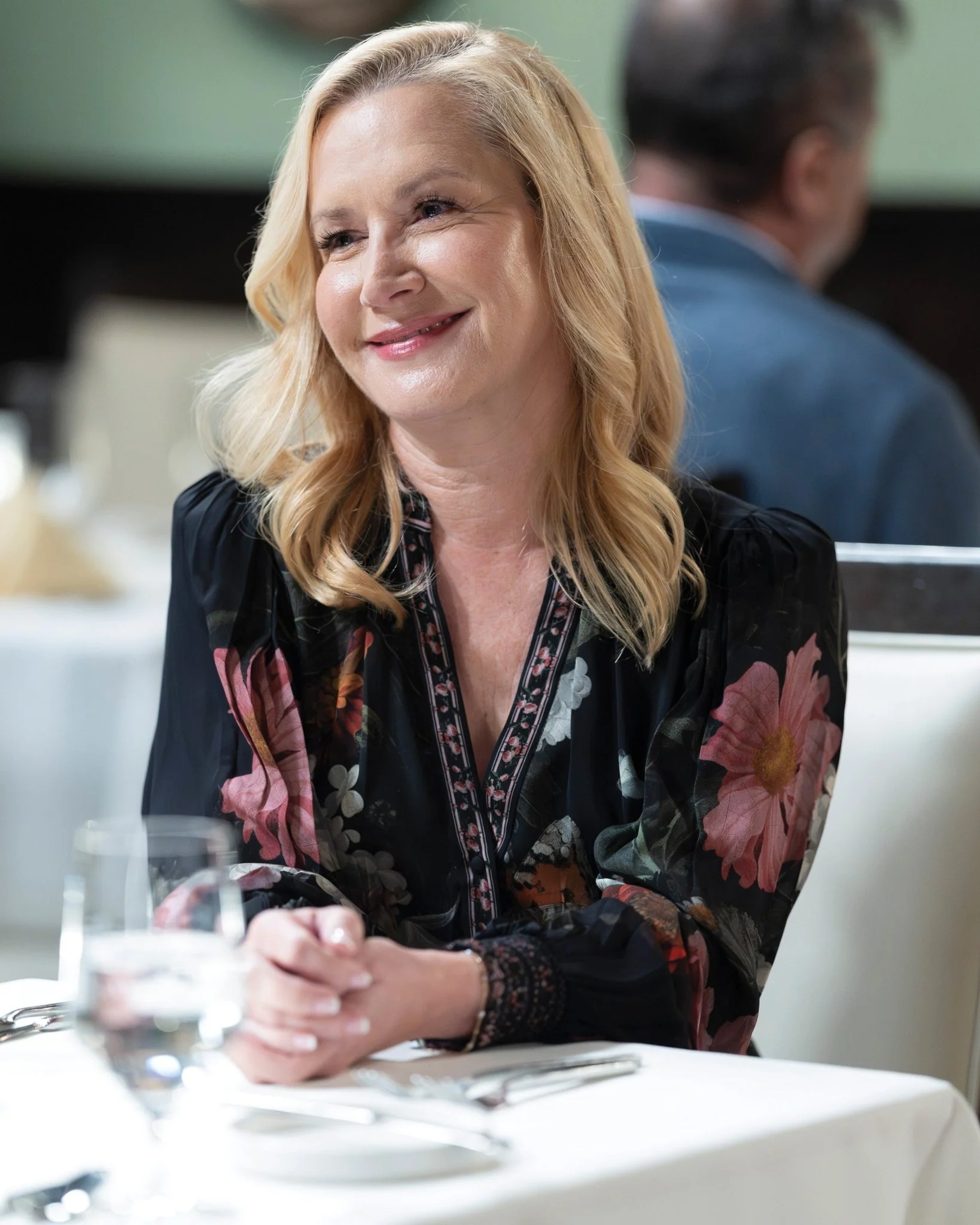 Angela Kinsey: Autograph Signing on Photos, June 30 - Image 5