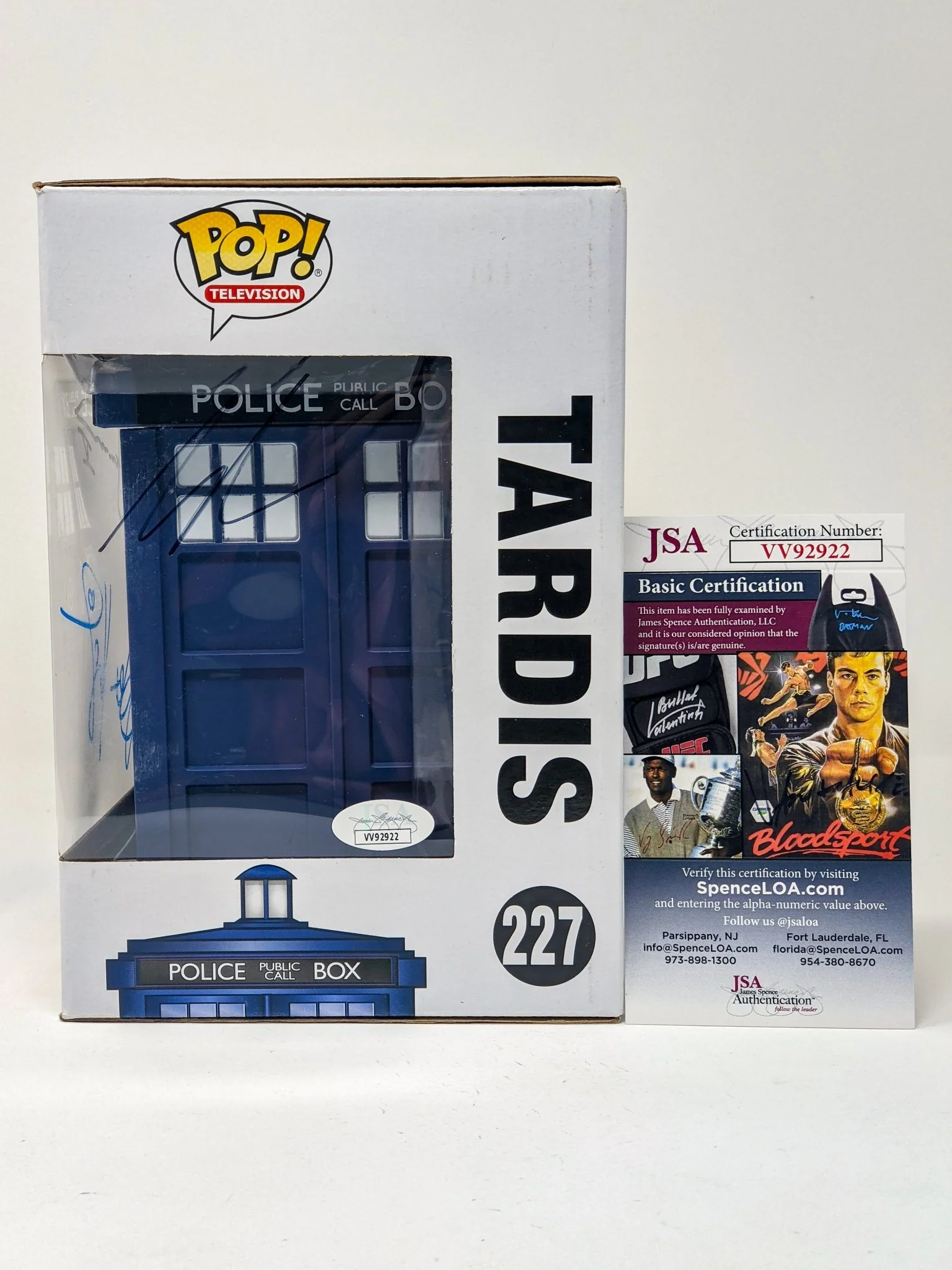 Doctor Who Tardis #227 Funko Pop Cast x3 Signed Coleman, Davidson, Kingston JSA Certified Autograph - Image 8