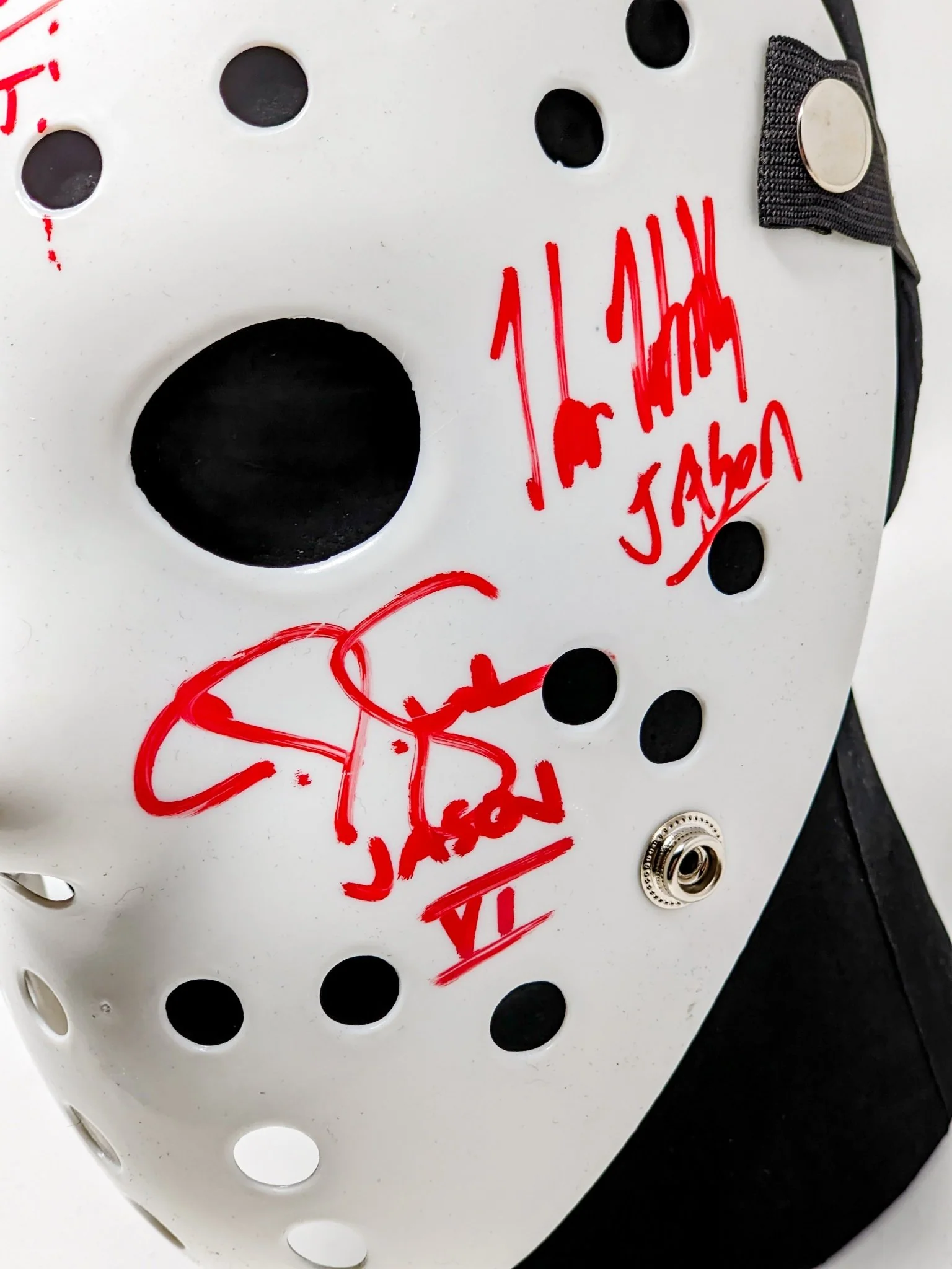 Friday the 13th JASON Hockey Mask Signed x4 Mears, Hodder, Graham, Kirzinger JSA Certified Autograph - Image 4