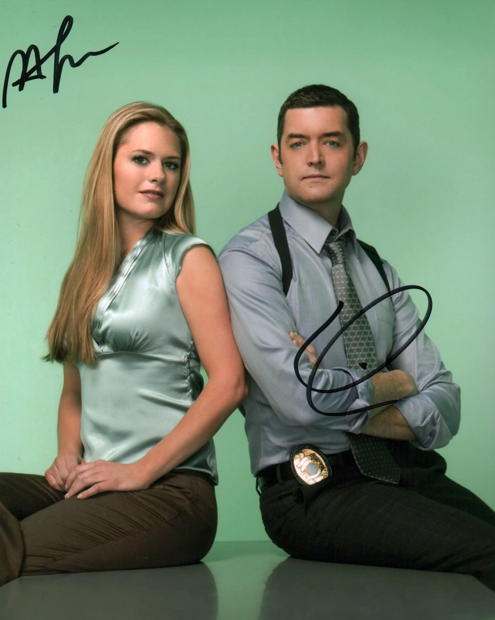 Psych 8x10 Photo Cast x2 Signed Lawson, Omundson JSA Certified Autograph - Image 2