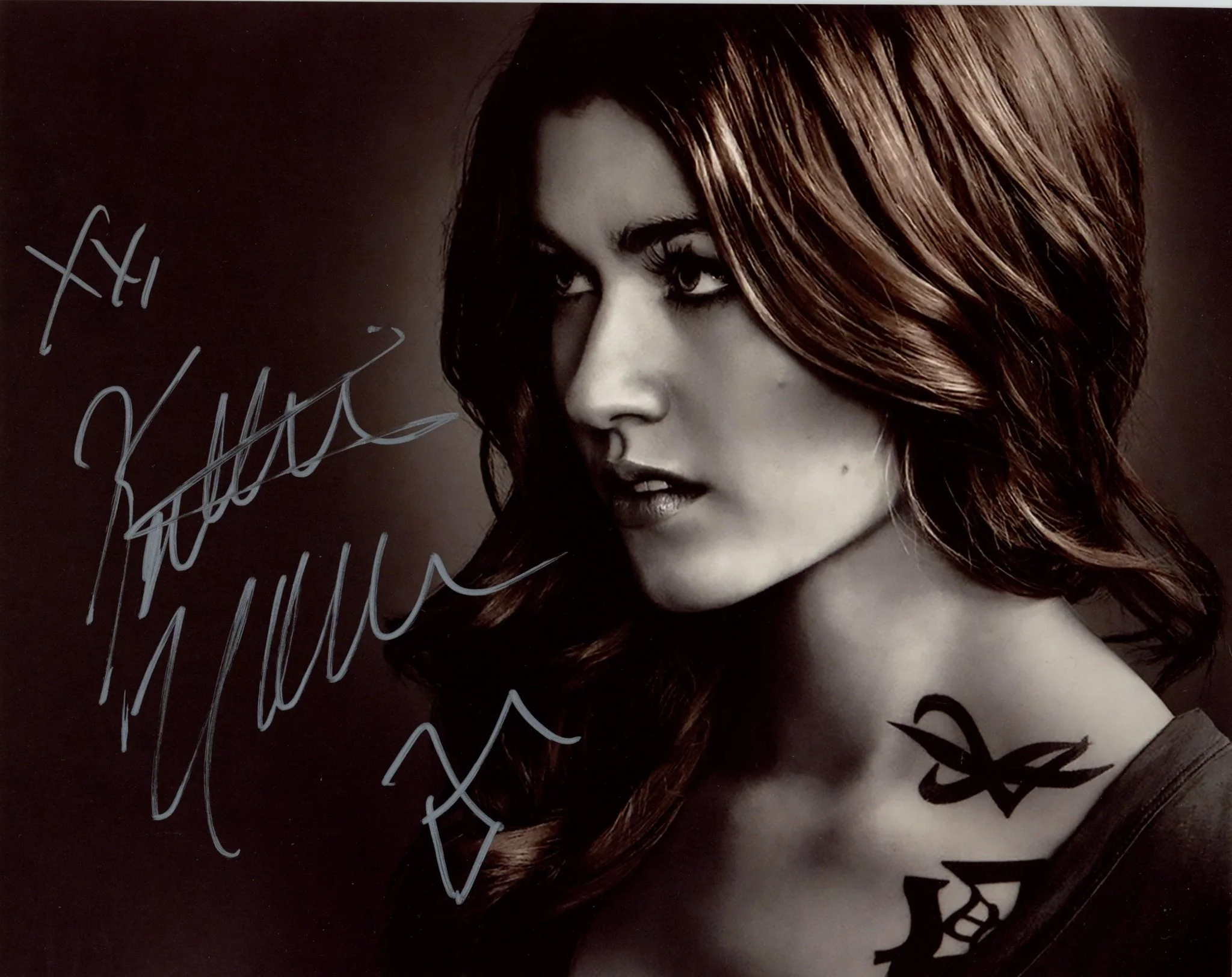 Katherine McNamara 8x10 Signed Photo JSA Certified Autograph