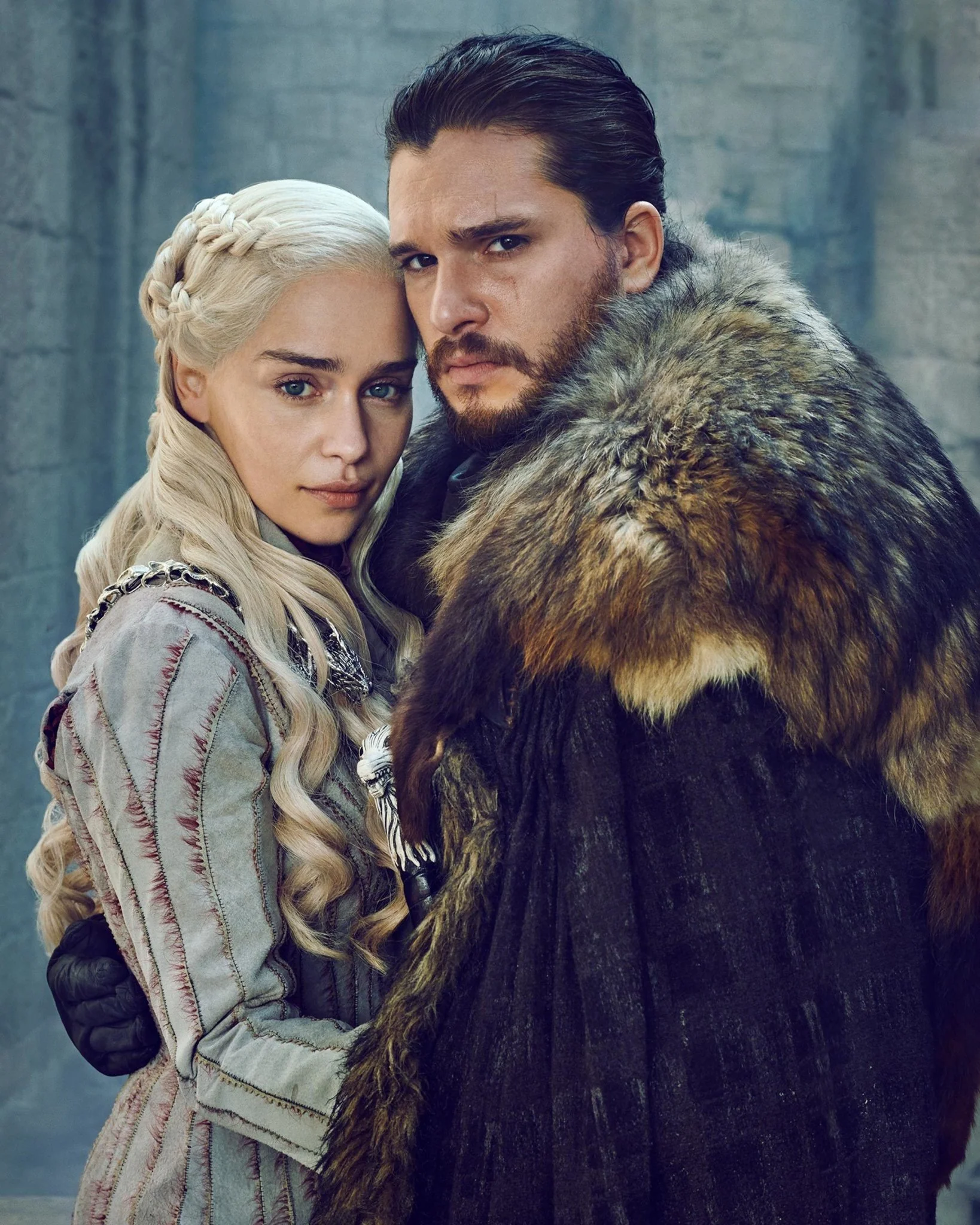Kit Harington: Autograph Signing on Photos, May 11 - Image 15