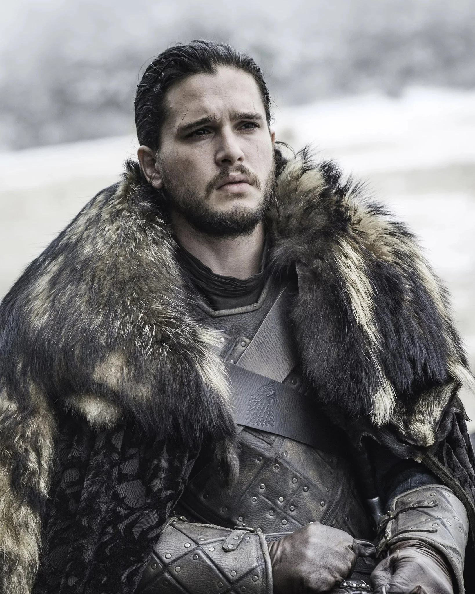 Kit Harington: Autograph Signing on Photos, May 11 - Image 7