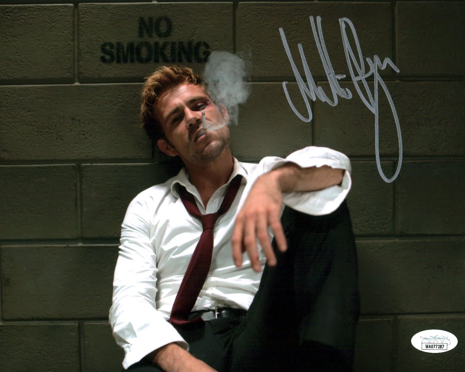 Matt Ryan Legends of Tomorrow 8x10 Signed Photo JSA Certified Autograph - Image 2