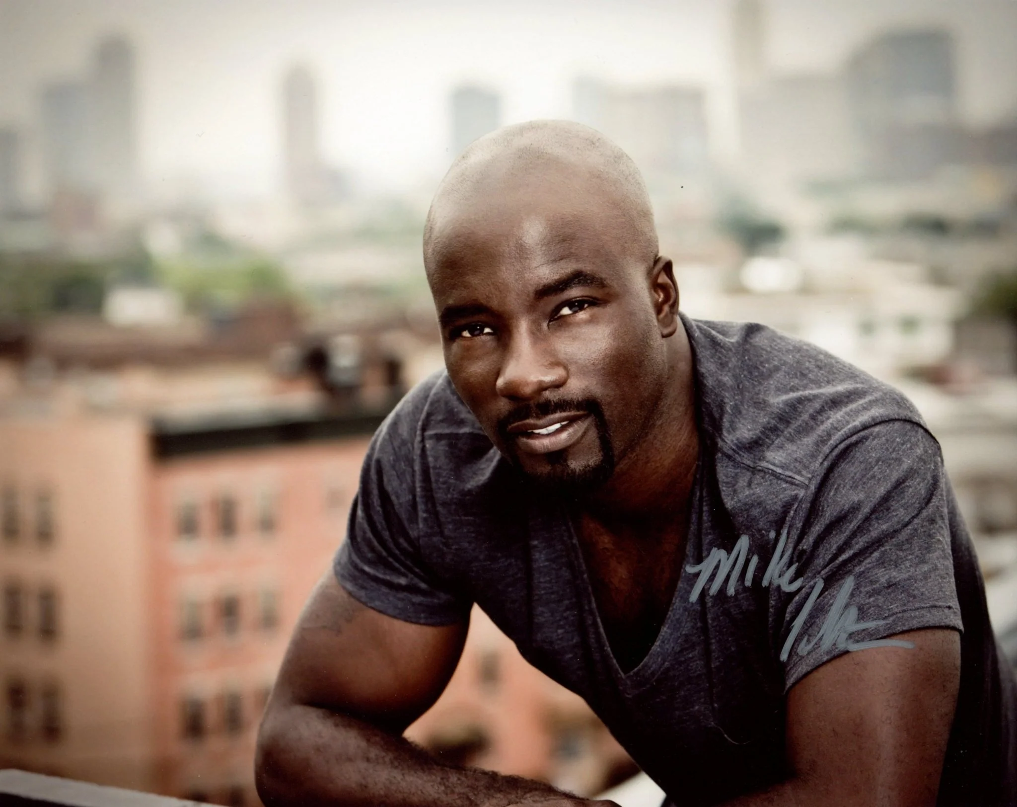 Mike Colter Marvel's Luke Cage Signed 8x10 Photo JSA Certified Autograph - Image 2