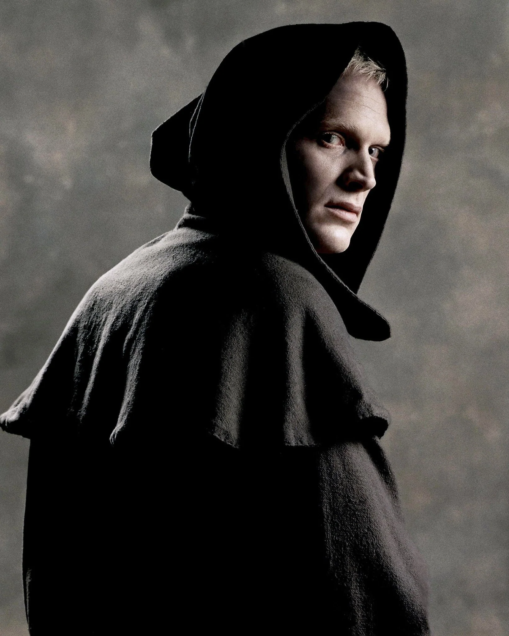 Paul Bettany: Autograph Signing on More Photos, May 14 - Image 10