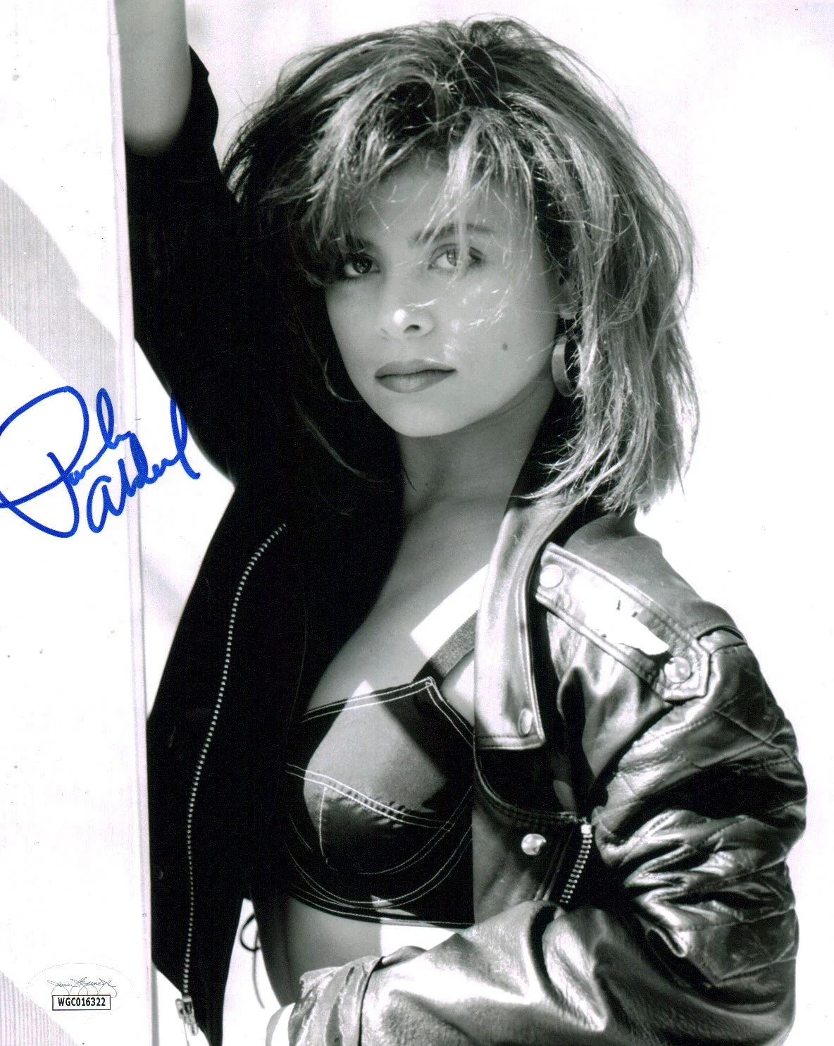 Paula Abdul 8x10 Signed Photo JSA Certified Autograph - Image 2