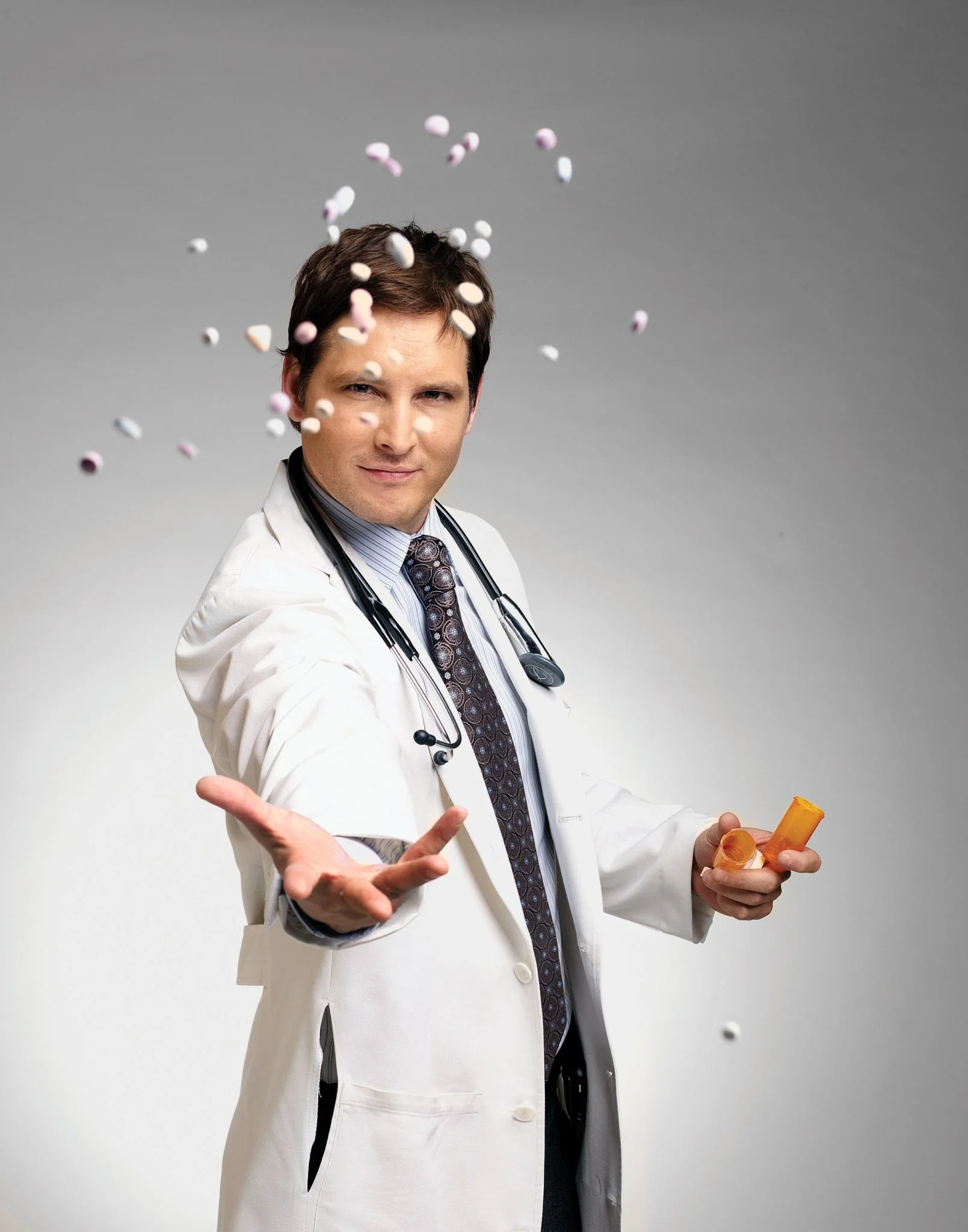 Peter Facinelli: Autograph Signing on Mini Posters, May 14 - Image 15