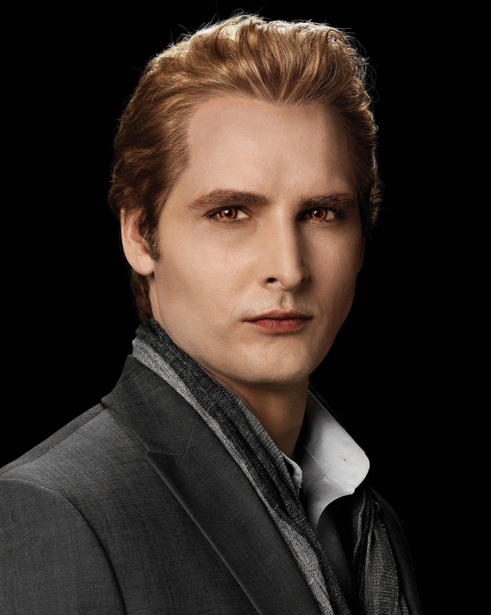 Peter Facinelli: Autograph Signing on Photos, May 14 - Image 10