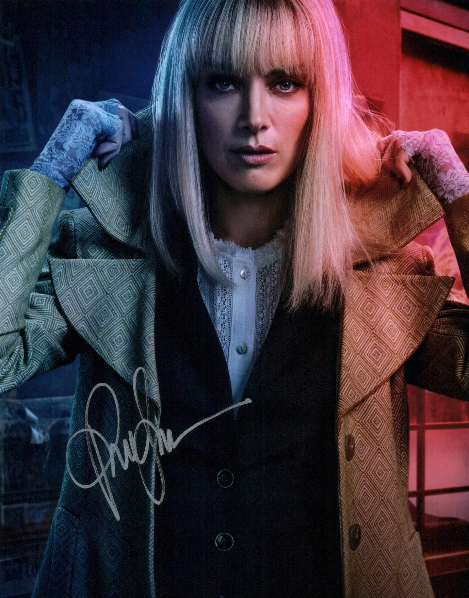 Rachel Skarsten Batwoman 11x14 Photo Signed JSA Certified Autograph