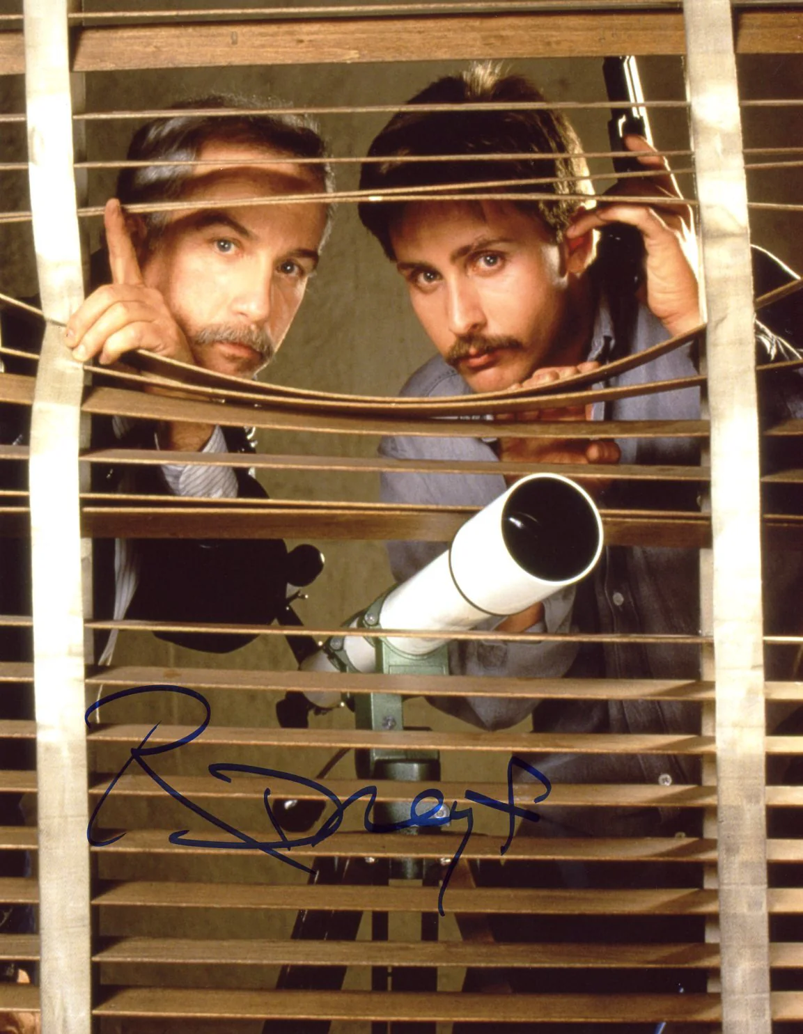 Richard Dreyfuss Stakeout 8x10 Signed Photo JSA Certified Autograph - Image 2