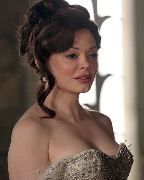Rose McGowan: Autograph Signing on Photos, June 30th - Image 16