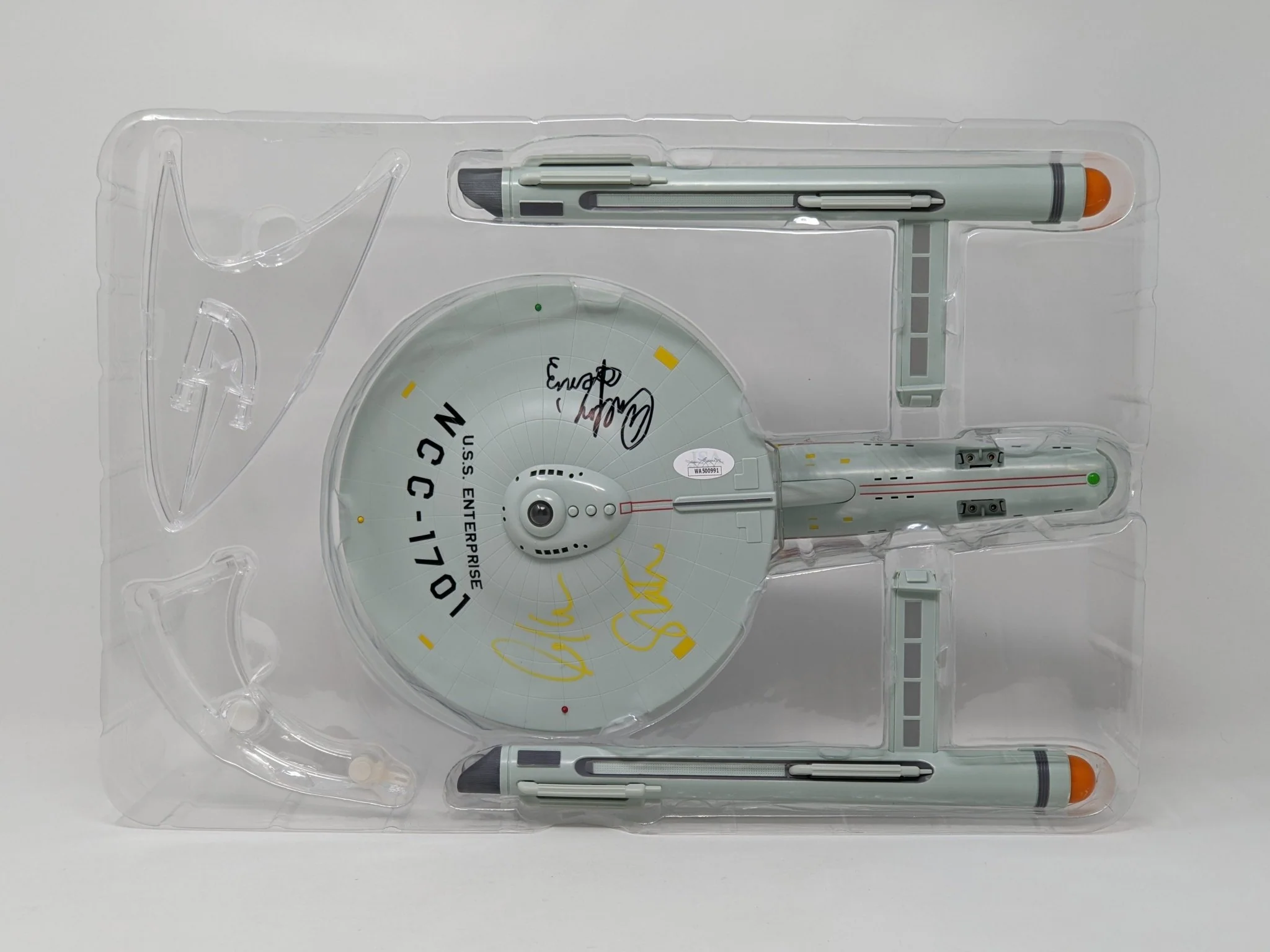 Star Trek USS Enterprise Playmates Model NCC-1701 x2 Signed Koenig Shatner JSA Certified Autograph - Image 103