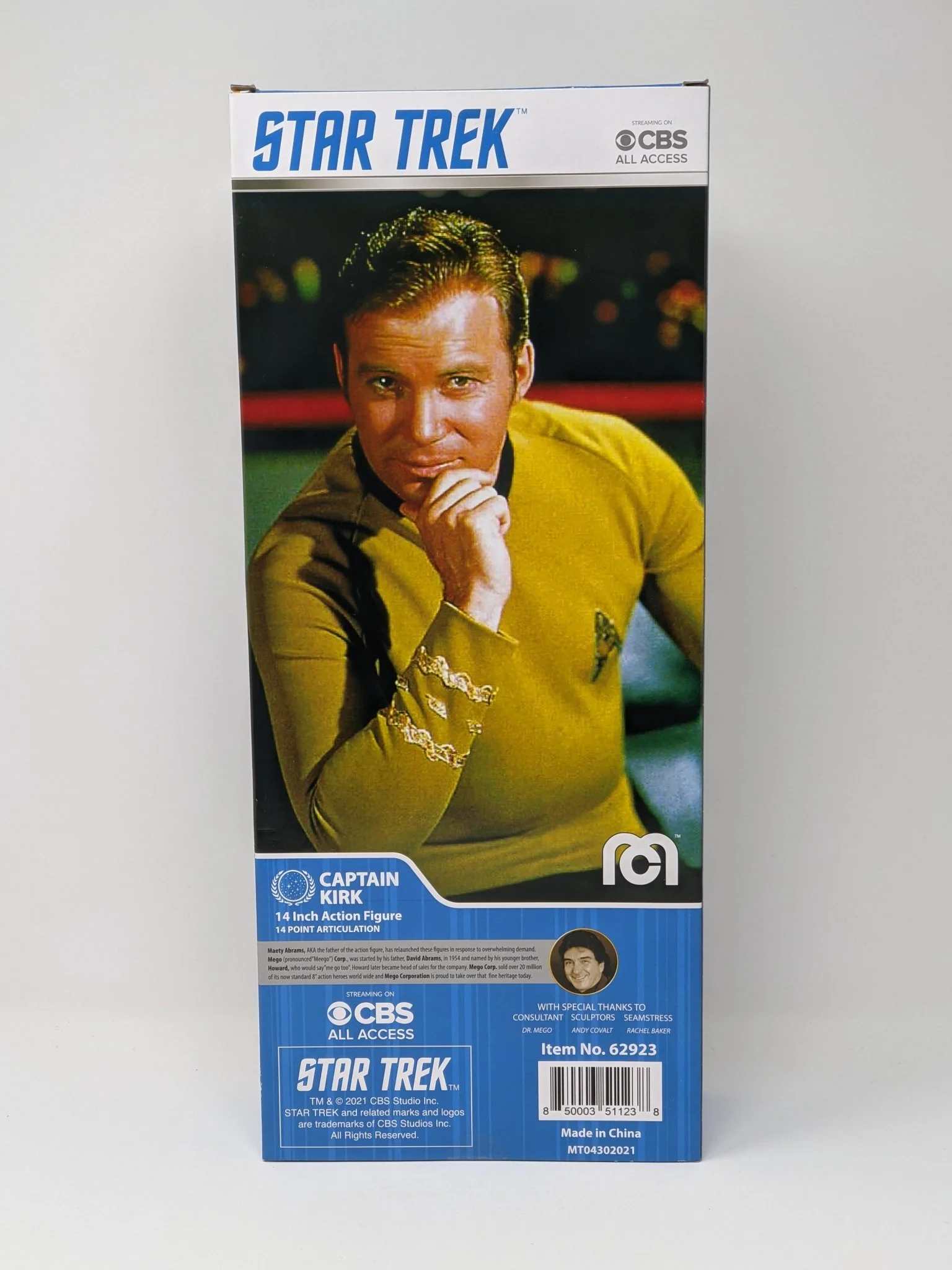 William Shatner Star Trek Captain Kirk Mego 14" Action Figure Signed JSA Certified Autograph - Image 4